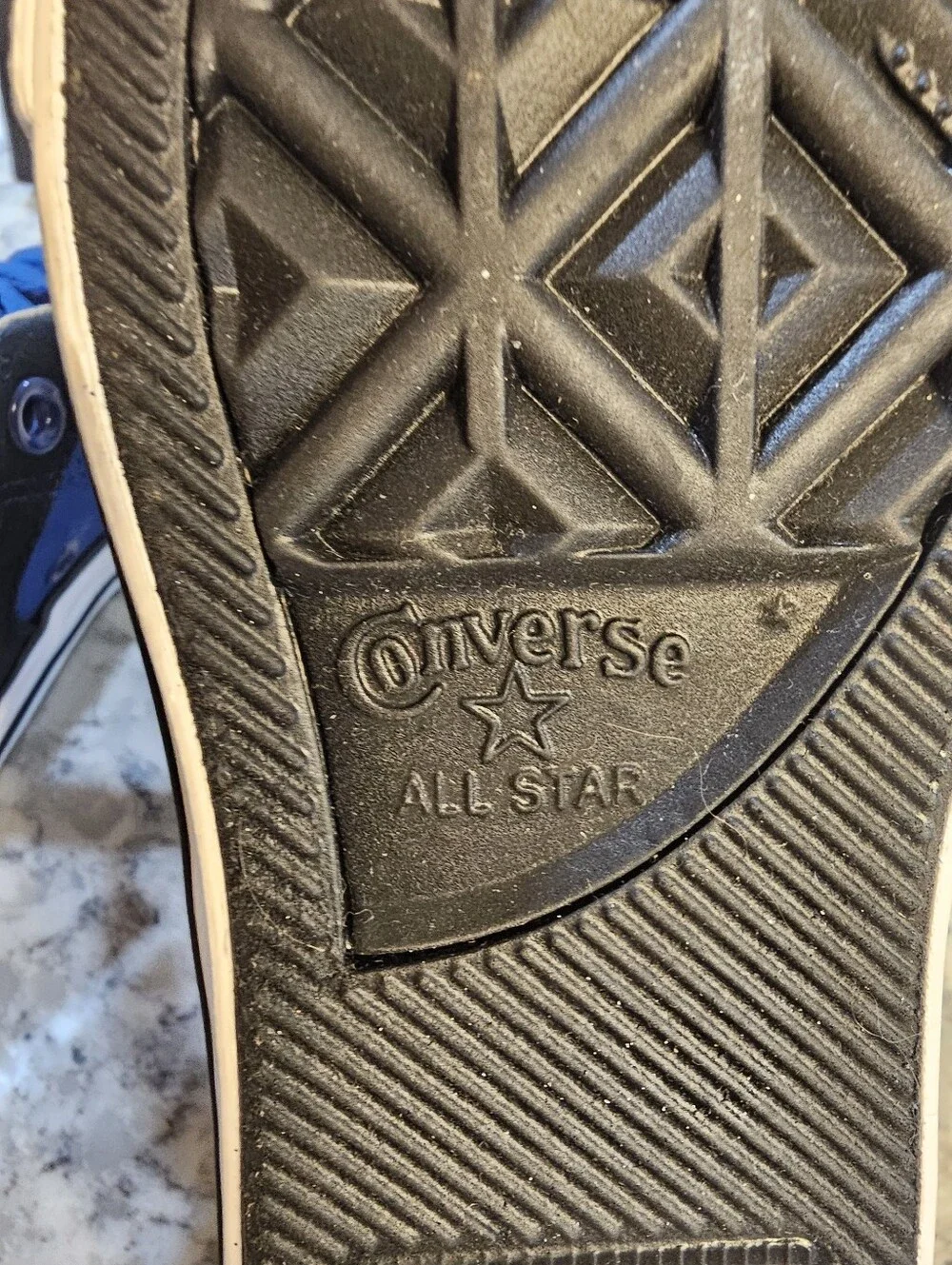 Junior Mid Top Converse, Size 11